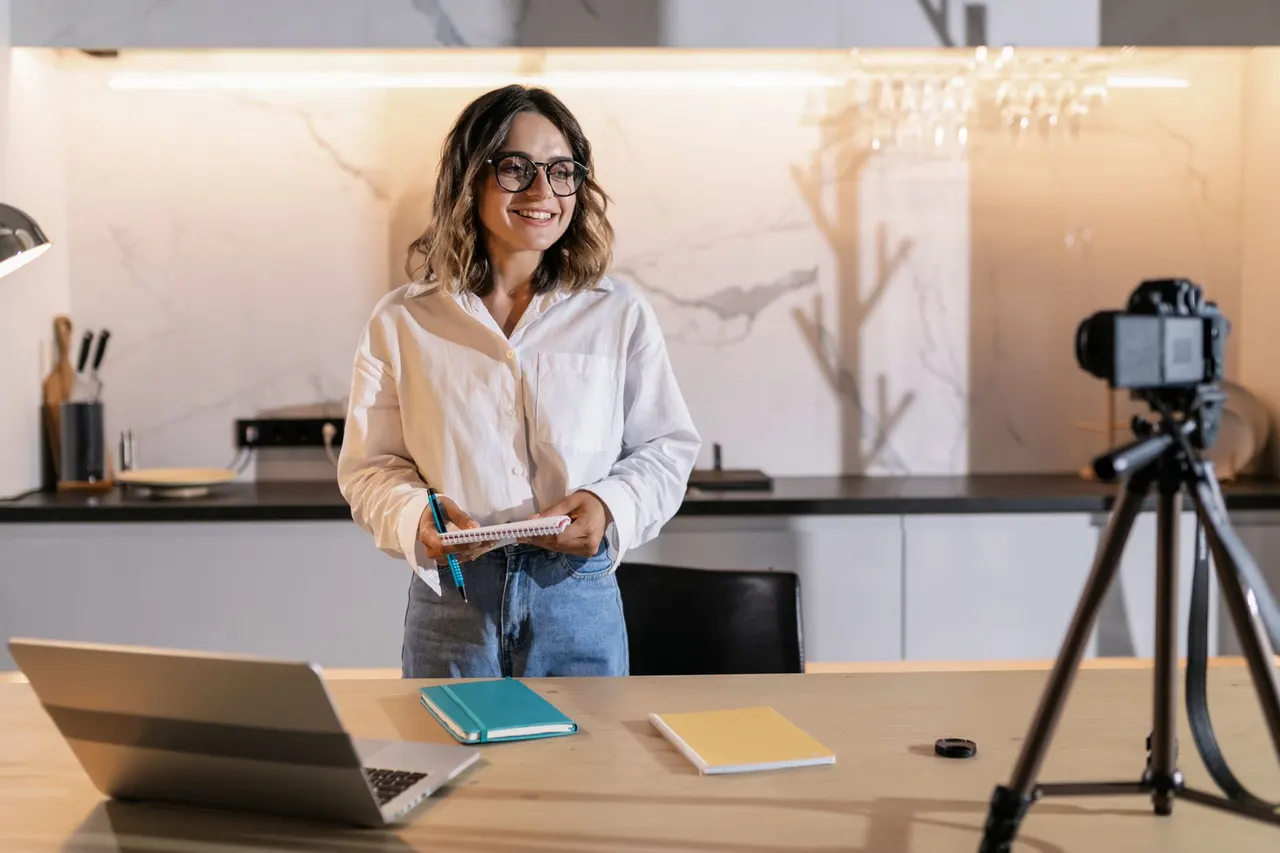 Content Creator Business in the UAE