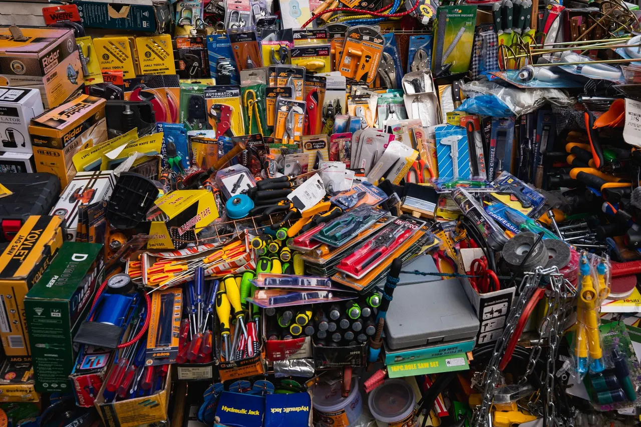 Hardware Store Business in the UAE